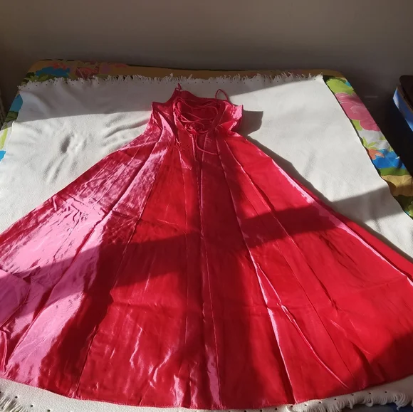 Zum Zum by Niki Livas Spaghetti strap Gown Dress - Picture 12 of 16